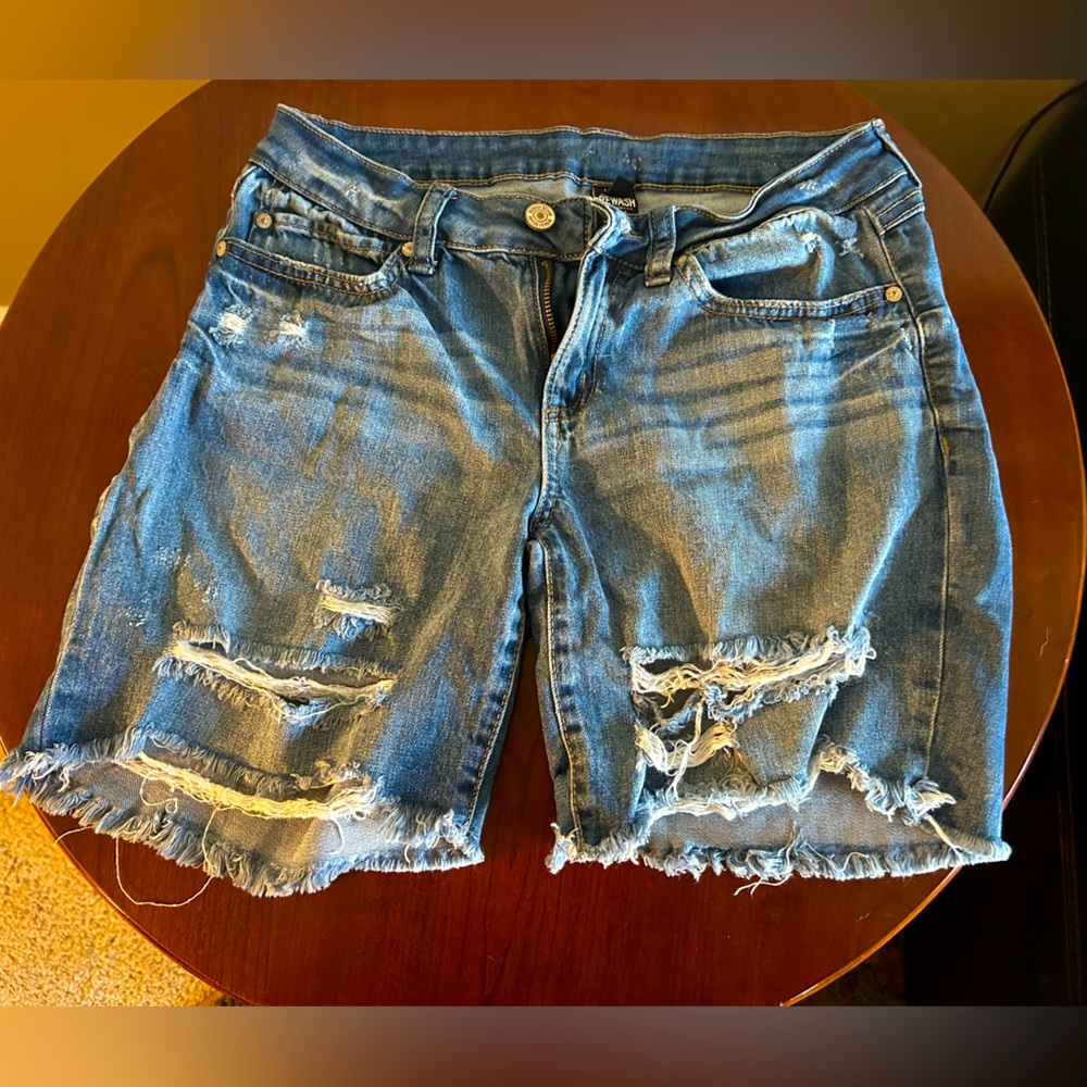 Rewash distressed jean shorts